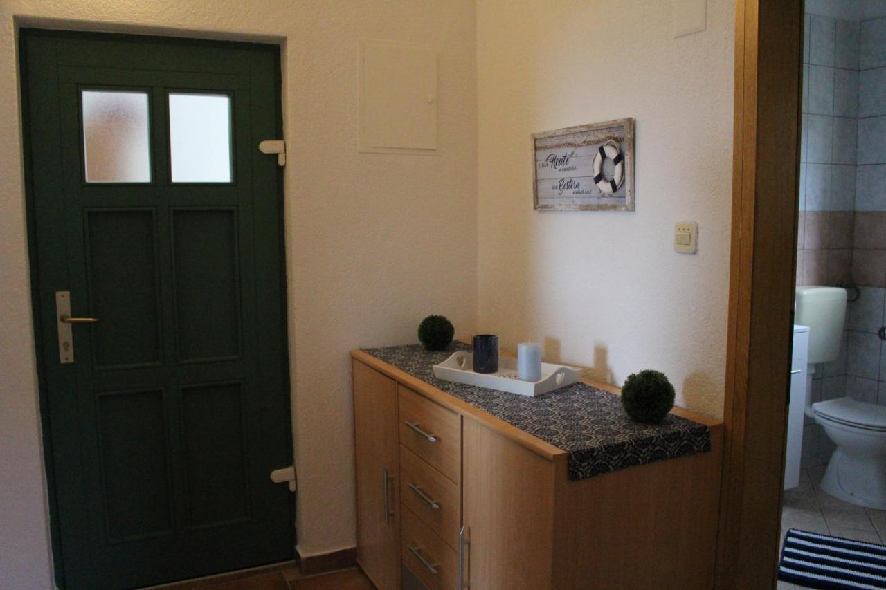 Apartment Lilly Nerezine Esterno foto